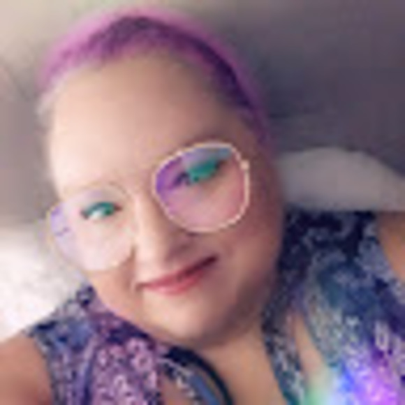 Meet your Posher, Kim - Picture 1 of 1